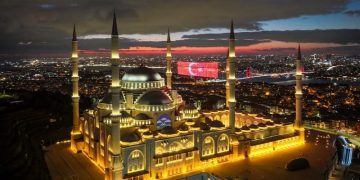 NATO defenses shoot down Iranian missile fired toward Turkey, defense ministry says